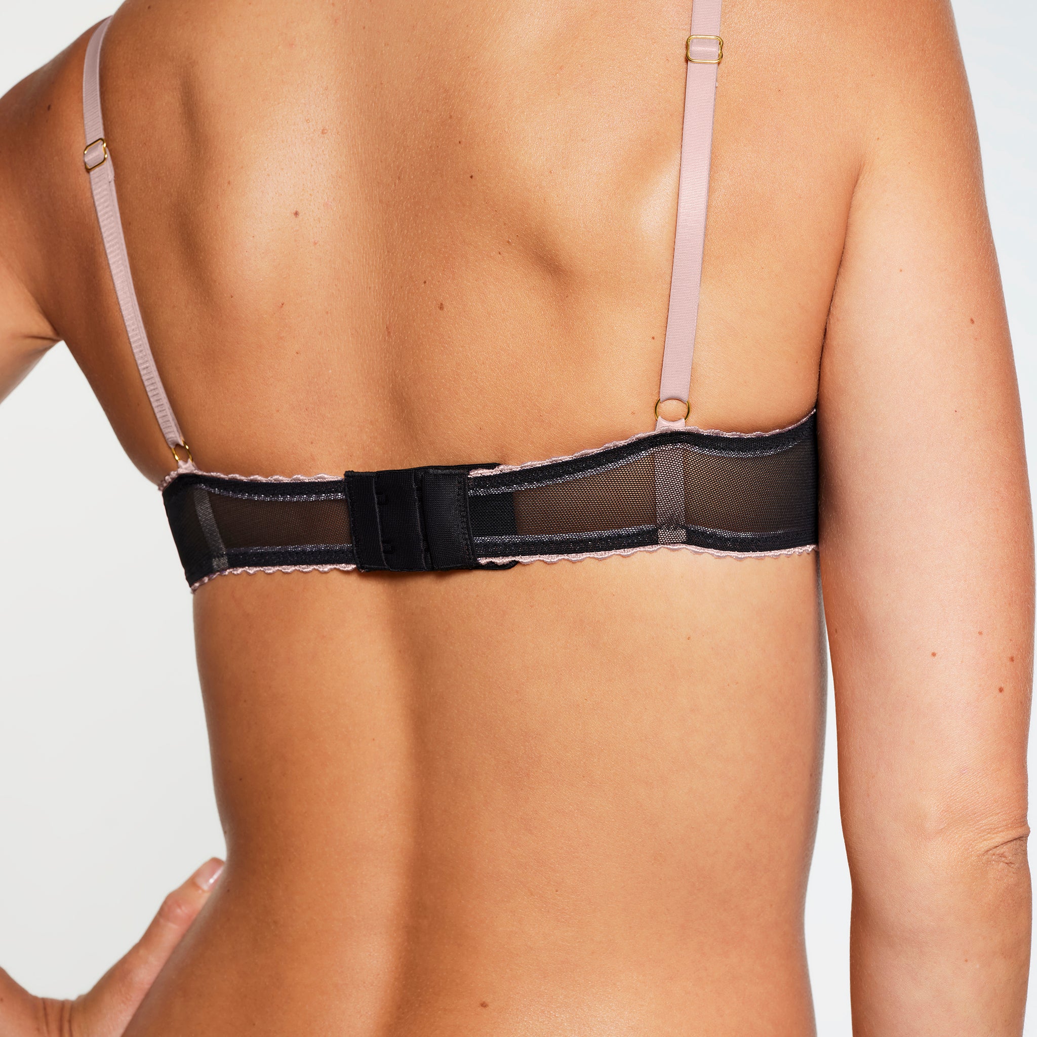 Signature Unlined Demi Bra Black（Buy 1 Get 1Free）